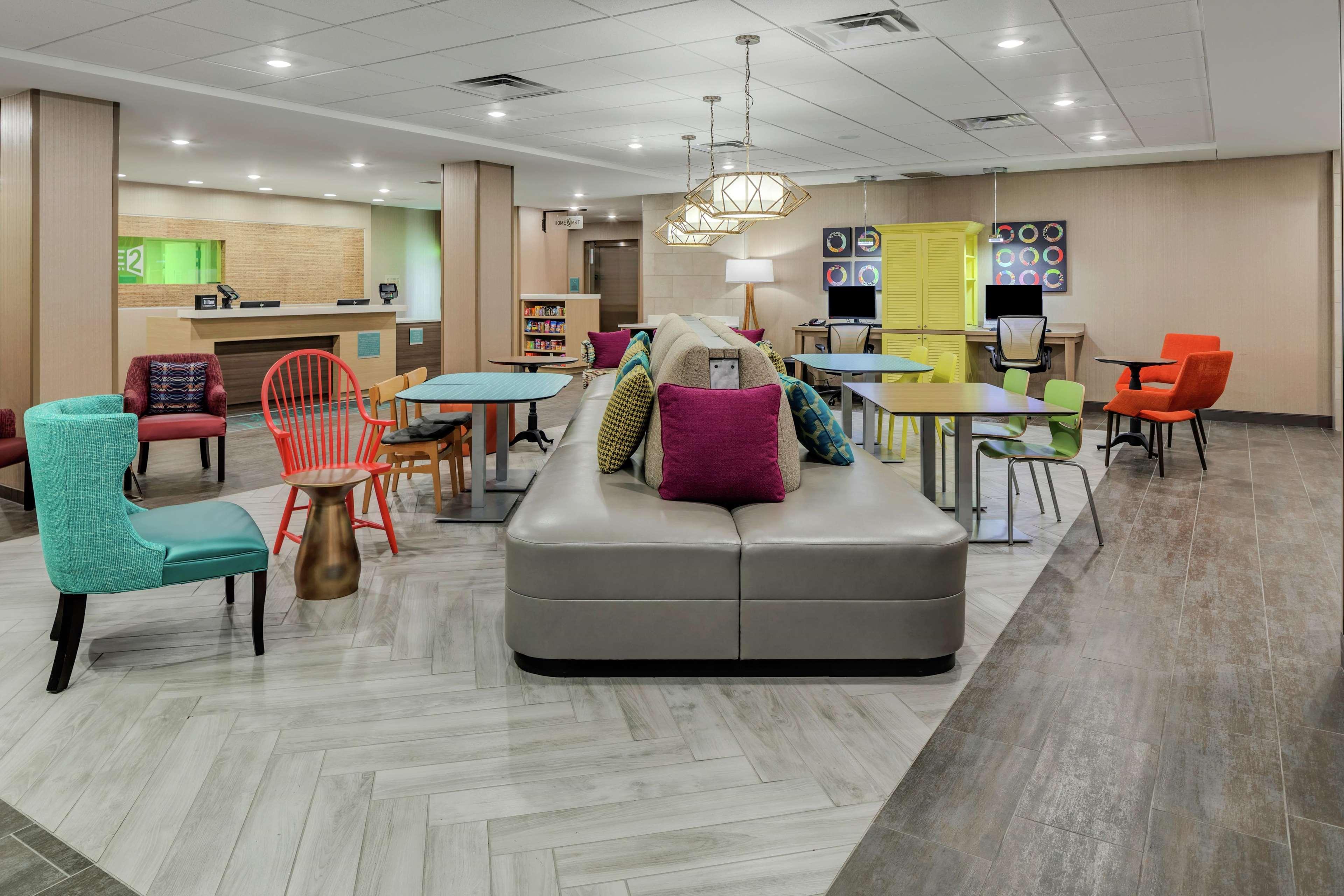Hotel Home2 By Hilton Dayton